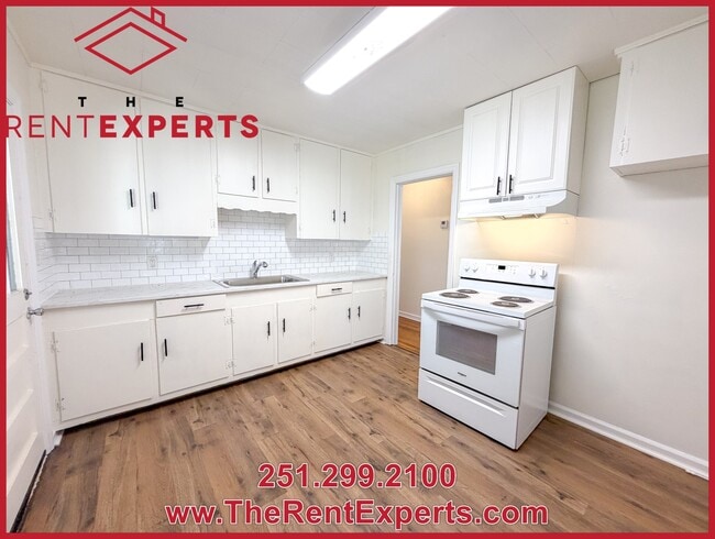 Building Photo - 2361 S Salvia St