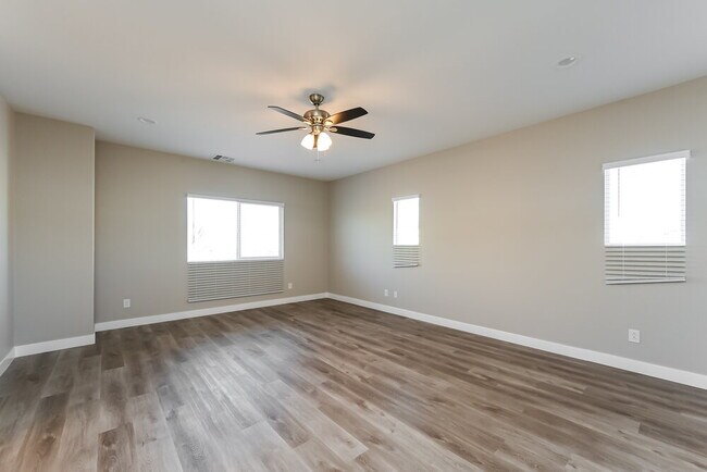 Building Photo - 10473 Asana St