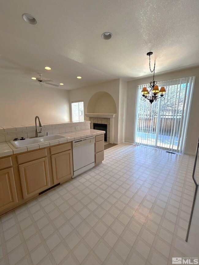 Building Photo - 6705 Cinnamon Dr