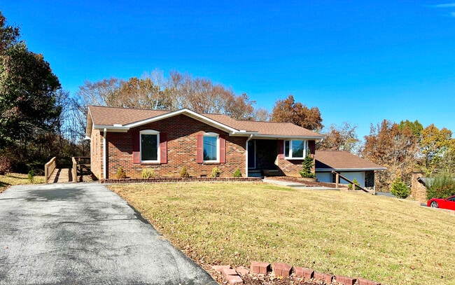 Building Photo - 228 Mark Dr