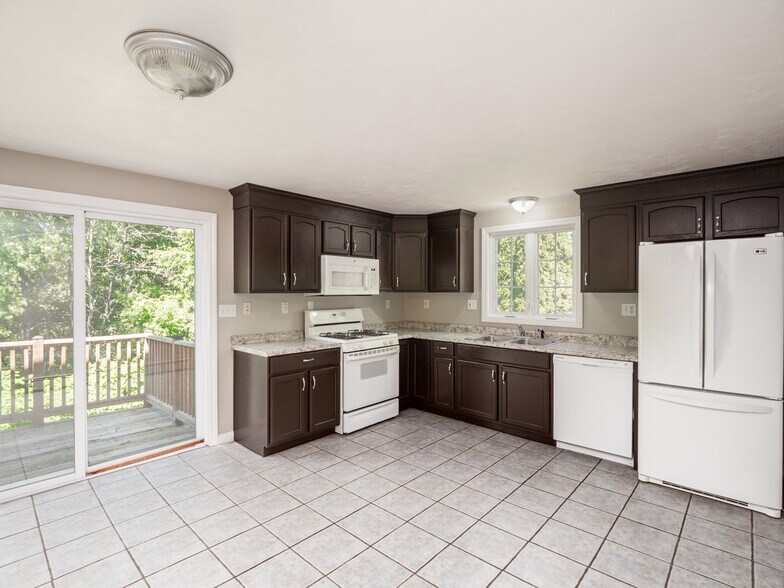 Building Photo - 90A Loxwood St