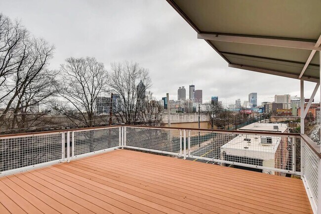 Building Photo - 574 Marietta St NW