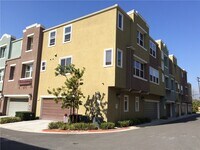 Building Photo - 221 Merlot Dr