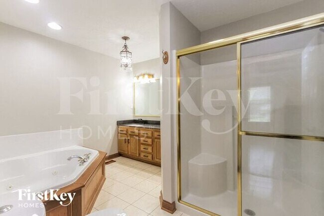 Building Photo - 169 Meadows Ct