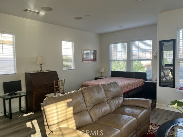 Building Photo - 25 Marble Sands