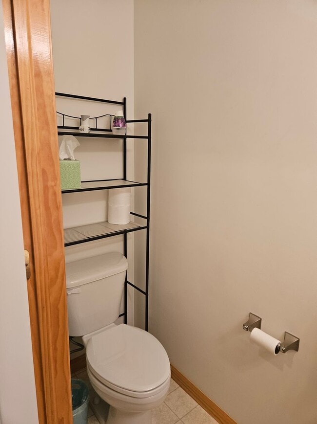 Building Photo - 751 Galen Dr
