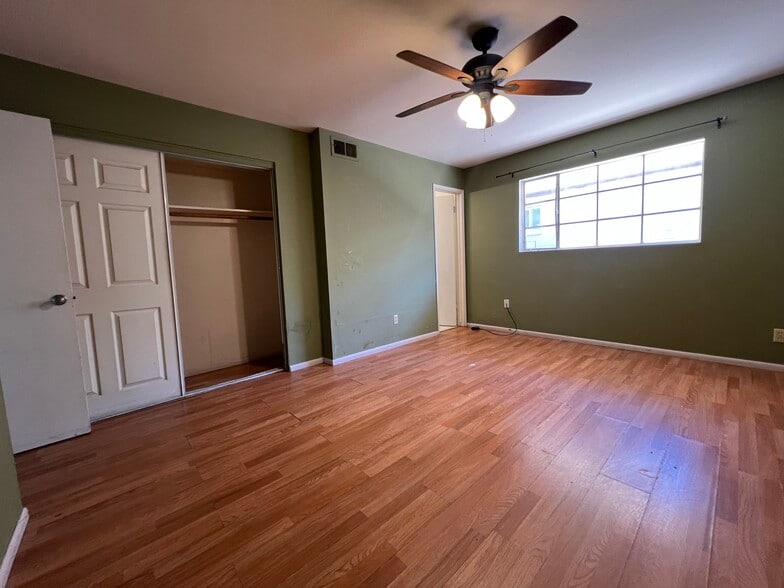 Building Photo - 2015 W Berridge Ln