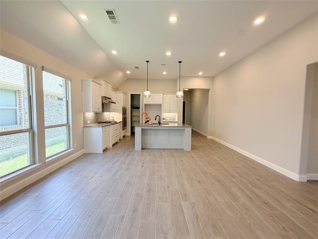 Building Photo - 6800 Frying Pan Dr