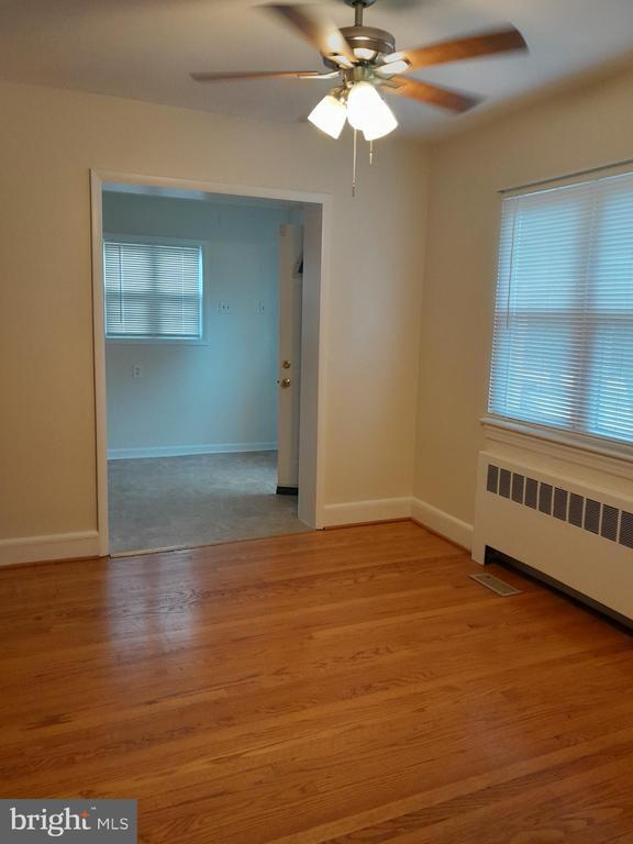 Building Photo - 6731 Edwards Ave