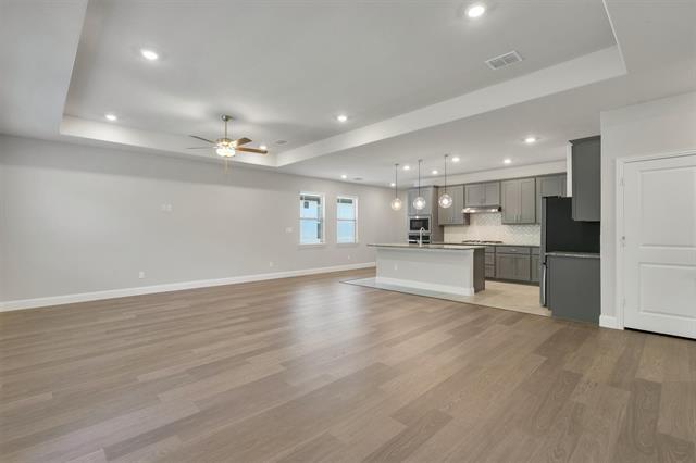 Building Photo - 3609 San Clemente Dr
