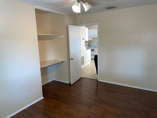 Building Photo - 11731 Spring Club Dr