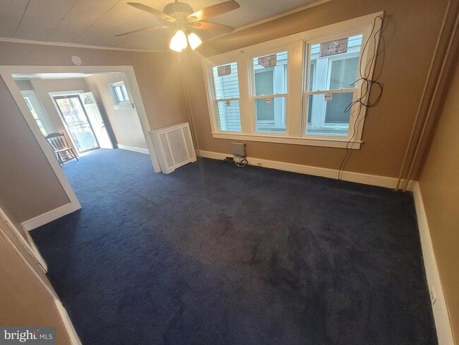 Building Photo - 48 Laurel Pl