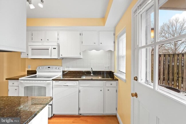 Building Photo - 3436 S Utah St