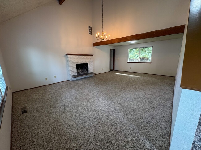 Building Photo - 4608 73rd St Ct E