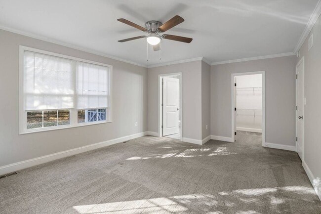 Building Photo - 1516 Cedarwood Dr