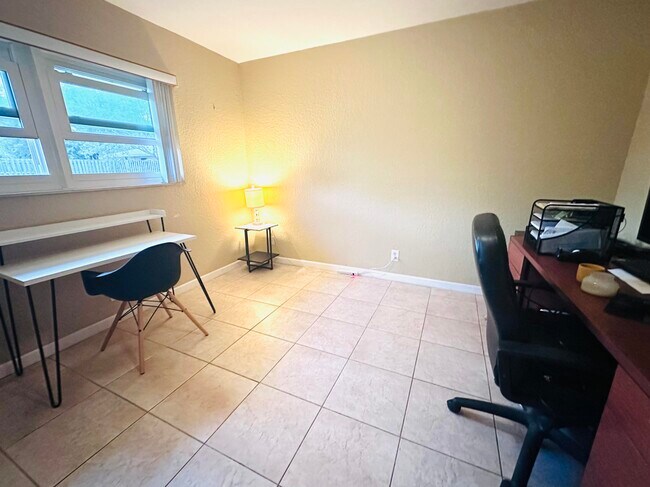 Building Photo - 4540 Mathis St