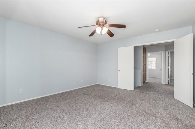 Building Photo - 9842 Silver Lasso St