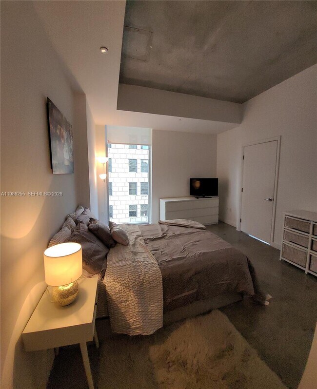 Building Photo - 151 SE 1st St