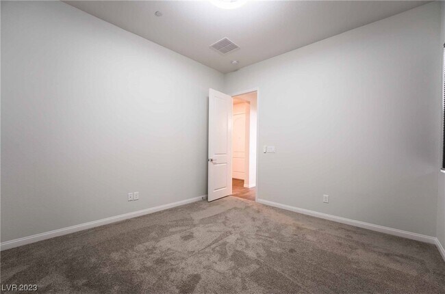 Building Photo - 533 Cadence Vista Dr