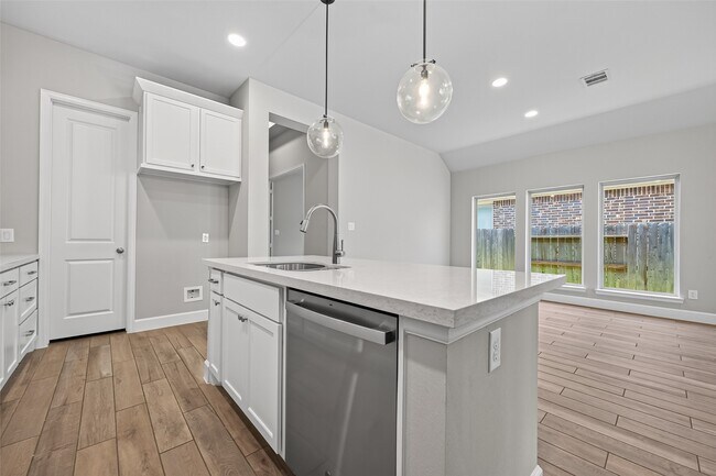 Building Photo - 17371 Merigold Hts Dr