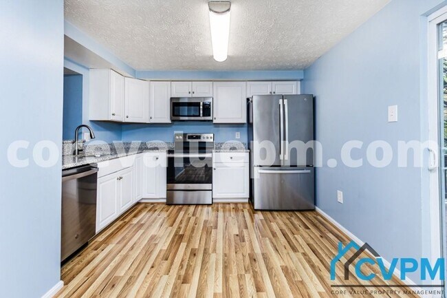 Building Photo - 1406 Point O Woods Ct