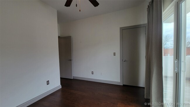 Building Photo - 1430 S Quincy Ave