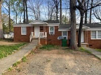 Building Photo - Charming & Affordable 2BR in West Charlotte – Minutes to Uptown