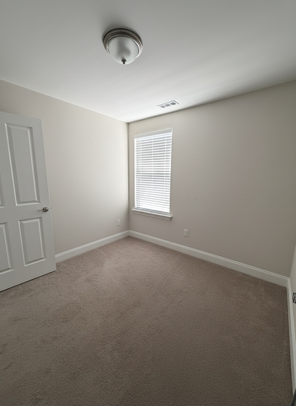 Building Photo - 1037 Milson Ln