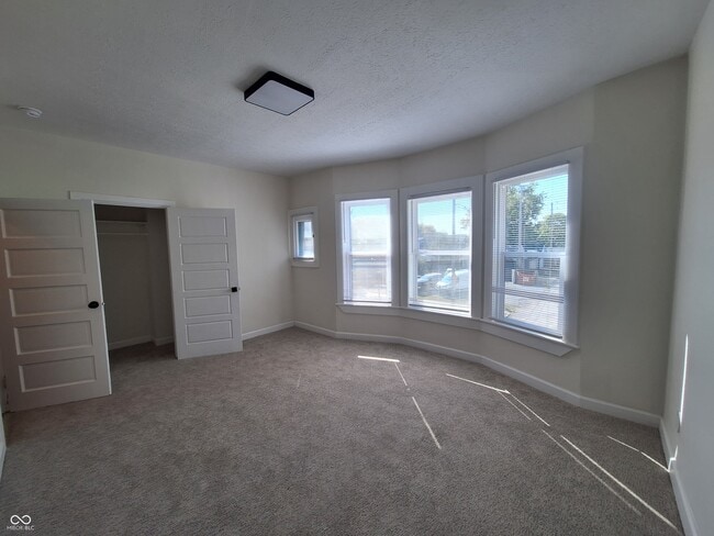 Building Photo - 1430 E Ohio St