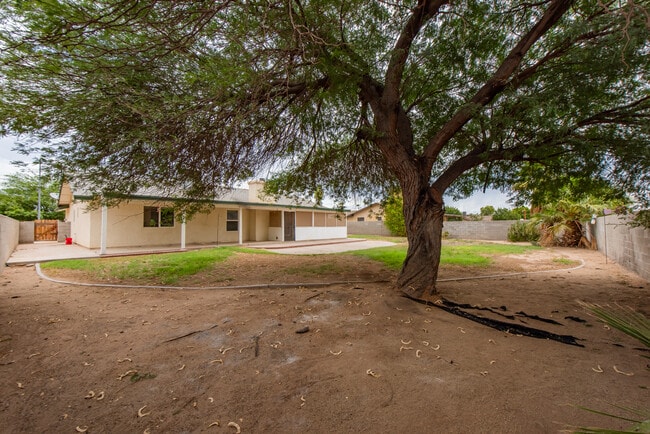 Building Photo - 3477 E Cuadrilla Ln