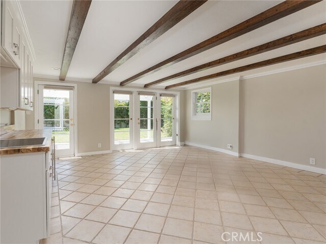 Building Photo - 3220 Palos Verdes Dr N