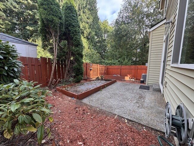 Building Photo - 432 NE 57th Ave