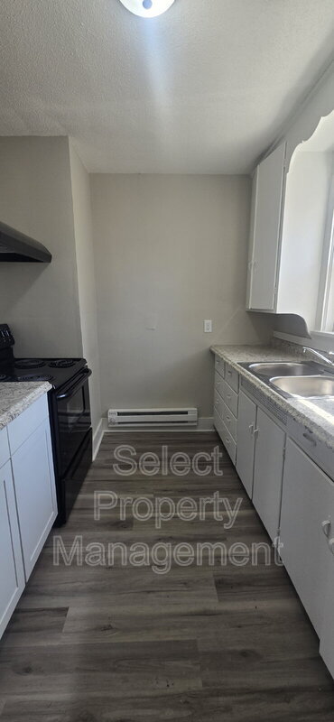 Building Photo - 1235 Huestis Ave