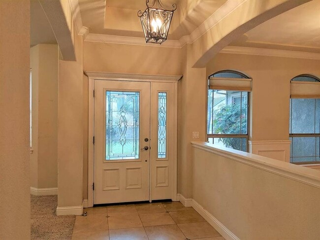 Building Photo - 1043 Diamante Robles Ct