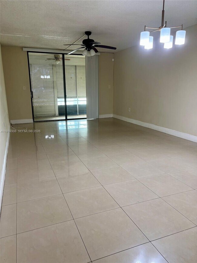 Building Photo - 1800 SW 81st Ave