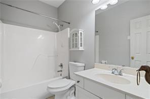 Building Photo - 304 Laurel Glen Crossing