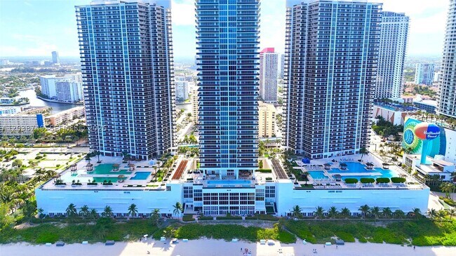 Building Photo - 1850 S Ocean Dr