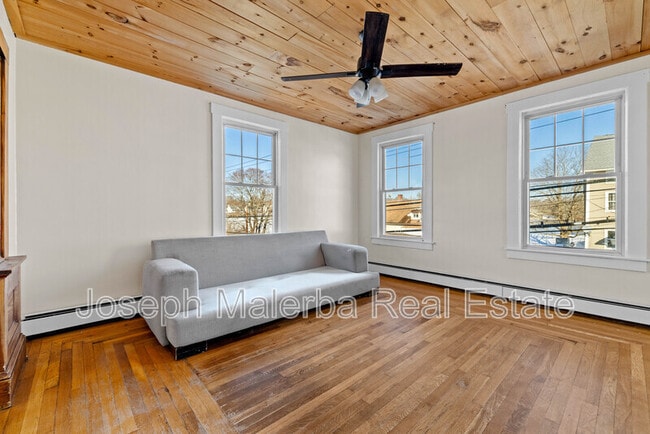 Building Photo - 95-97 Ashland St