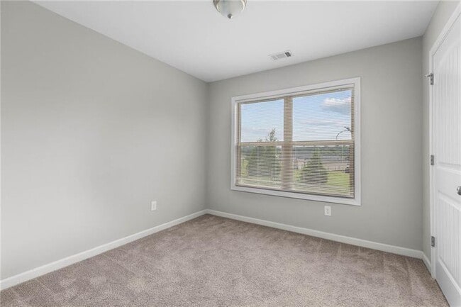 Building Photo - 74 Gray Field Ct