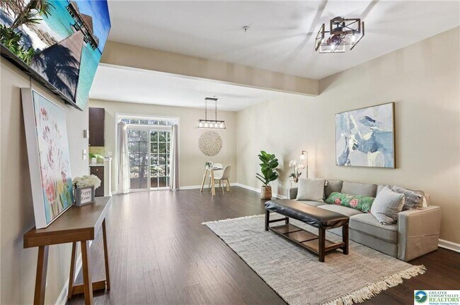 Building Photo - 270 Milkweed Dr