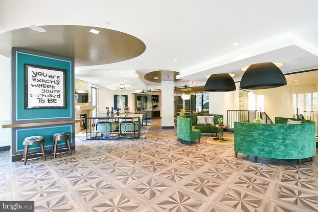 Building Photo - 901 H St NE