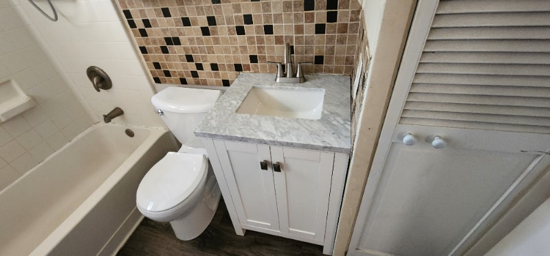 Building Photo - 3365 Buckner St