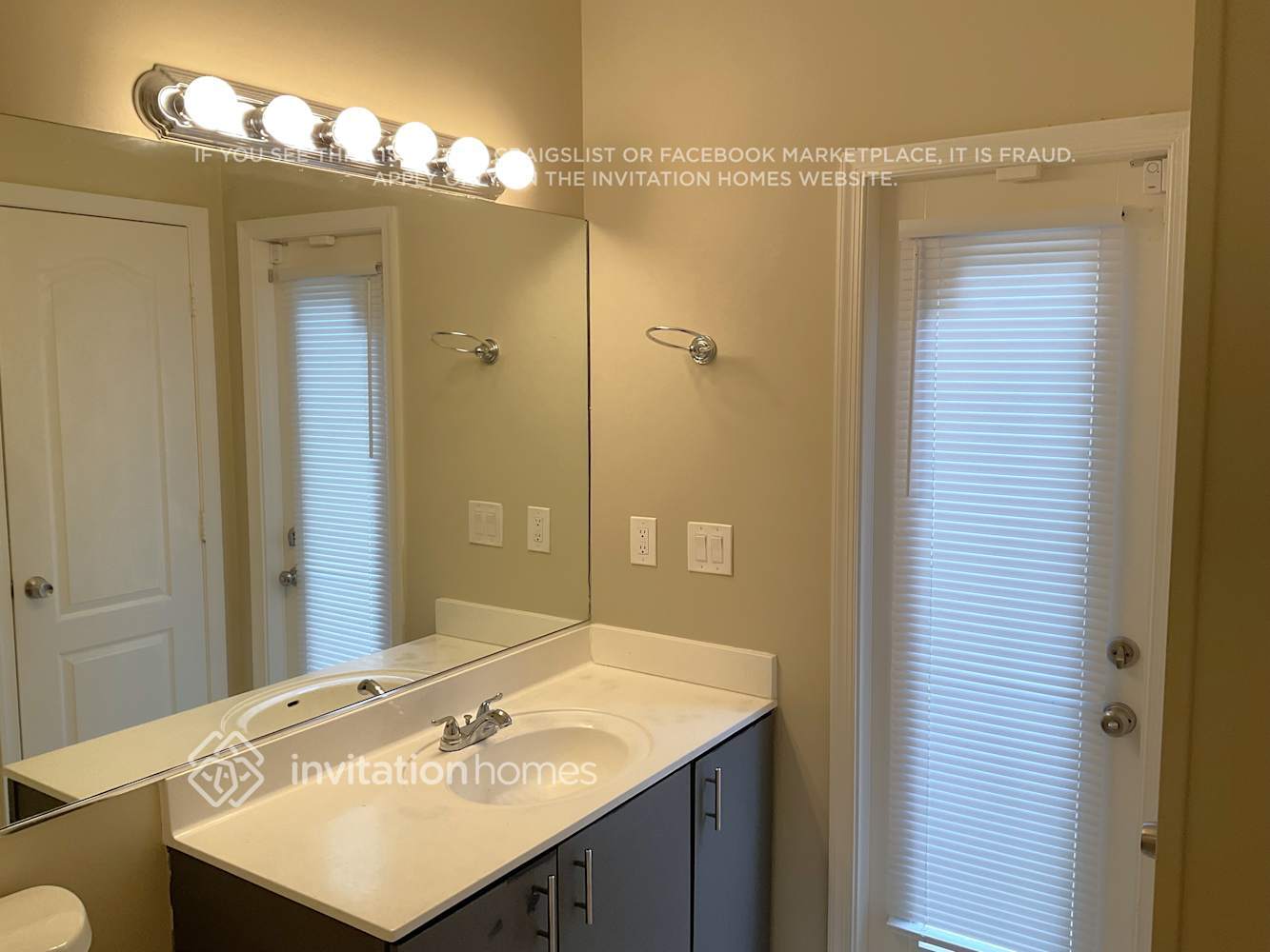 Building Photo - 3733 Lancewood Dr