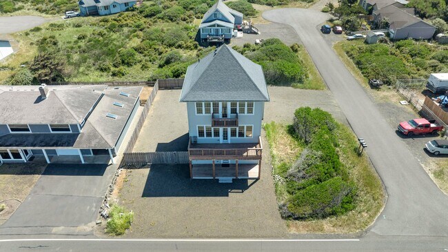 Building Photo - 1140 Ocean Shores Blvd SW