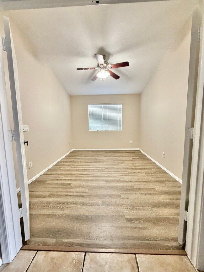 Building Photo - Amazing 4-Bedroom Home W/ POOL Service