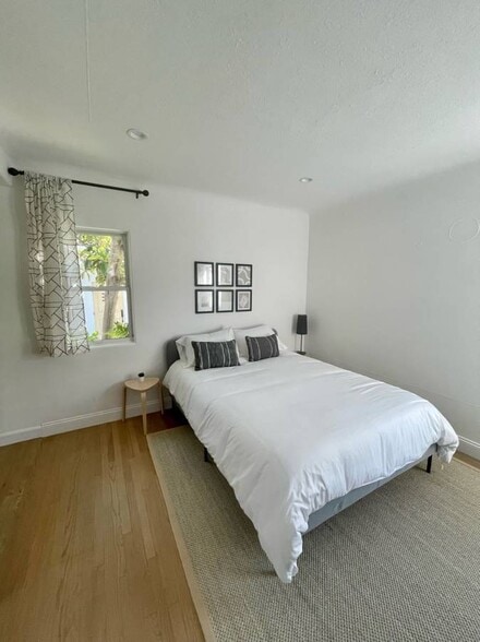 Secondary bedroom - 1644 Wellesley Ave