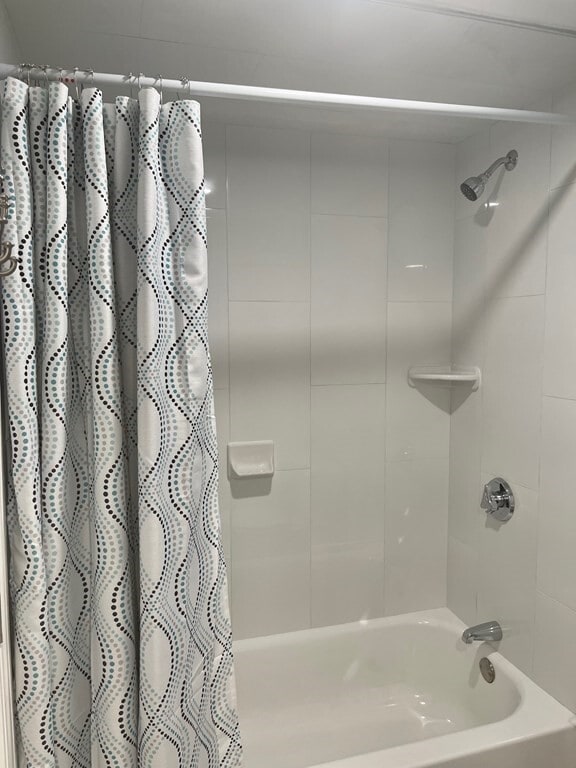 Building Photo - 129 Pleasant St