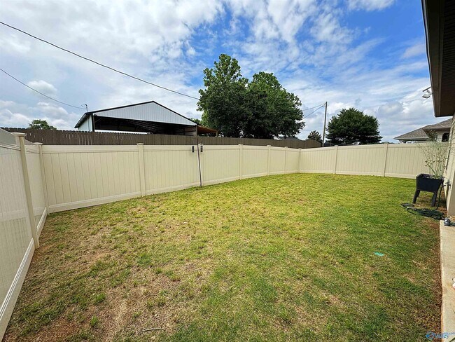 Building Photo - 11073 Wayland Rdg Dr