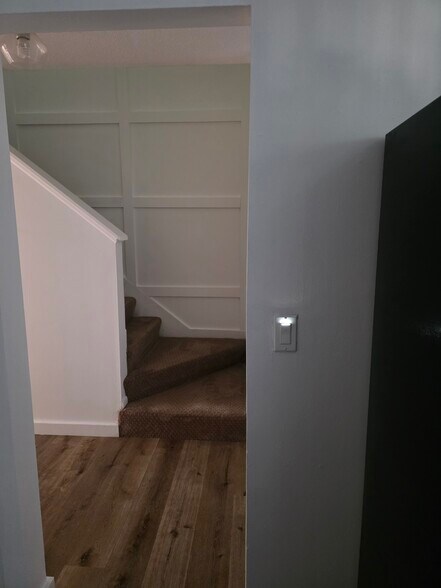 Building Photo - 11260 College Ave