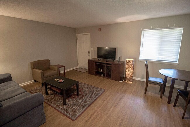 Building Photo - 105 N Garth Ave